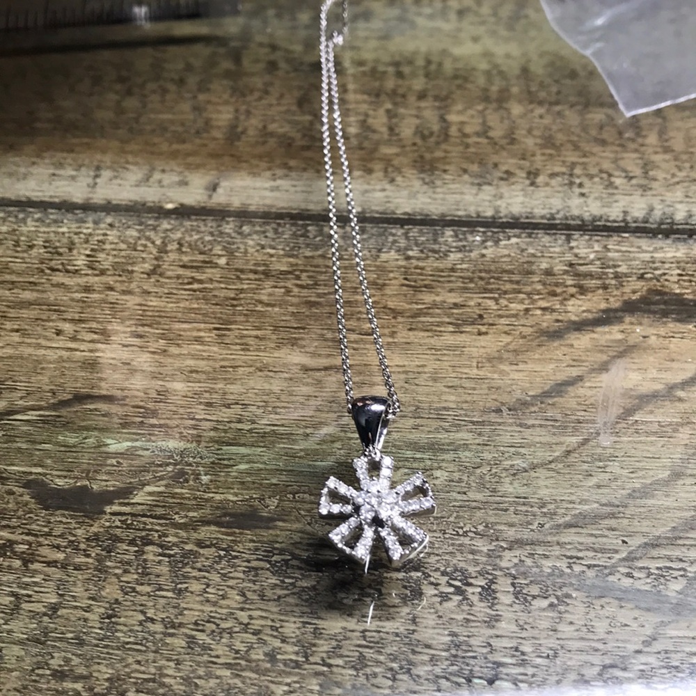 Diamond necklace